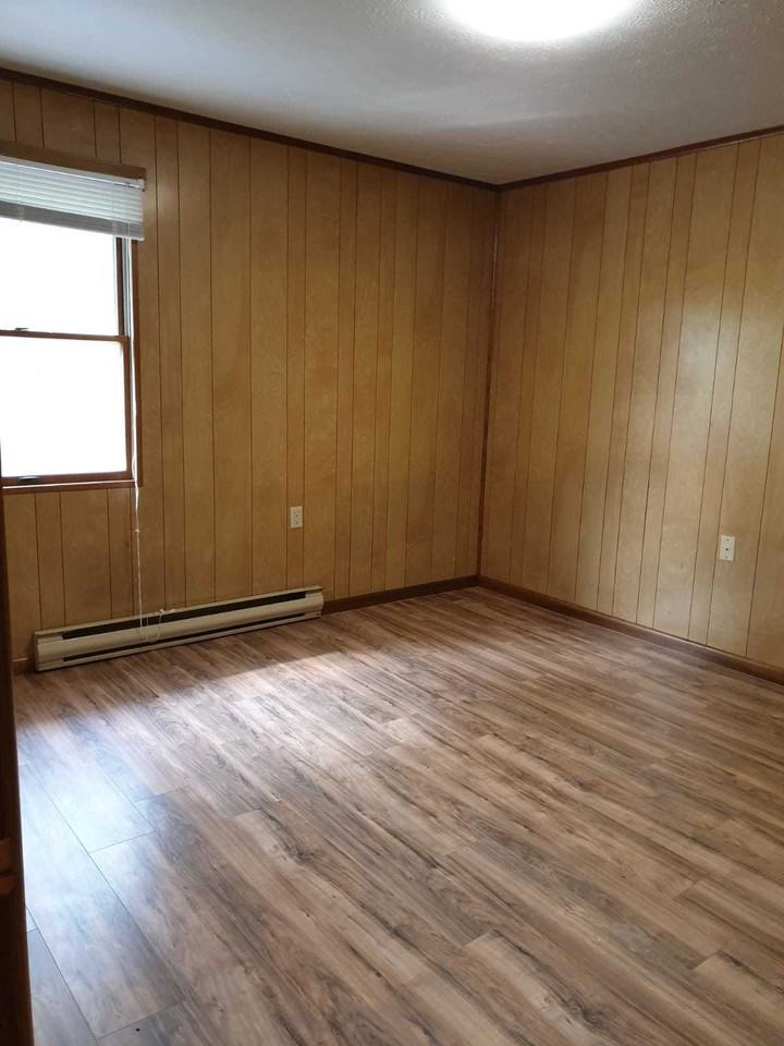 925 College Ave - Photo 3 of 8