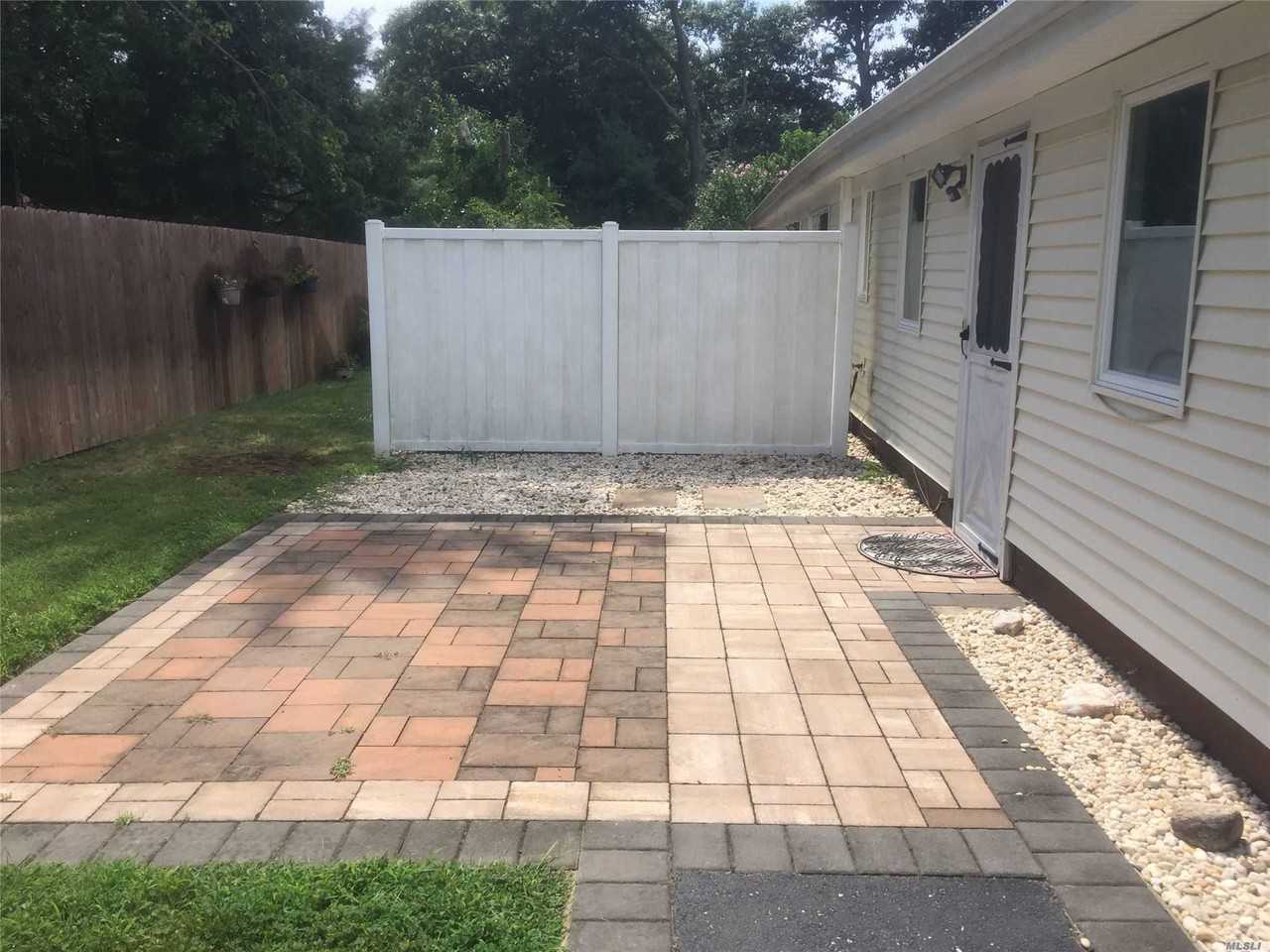 119 Miramar Ave - Photo 3 of 7