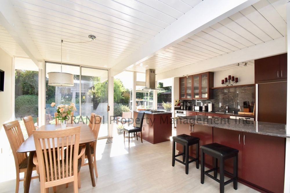 877 Greenberry Ln - Photo 2 of 18