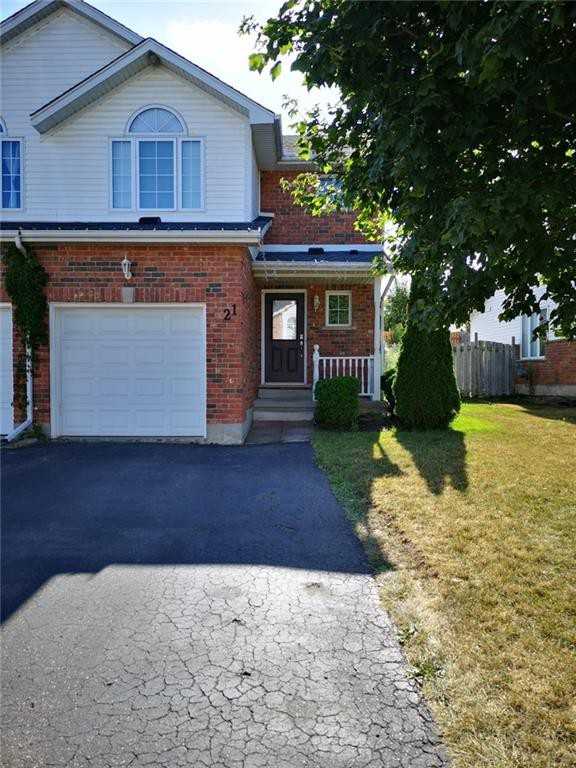 21 Brandy Crescent - Photo 2 of 6