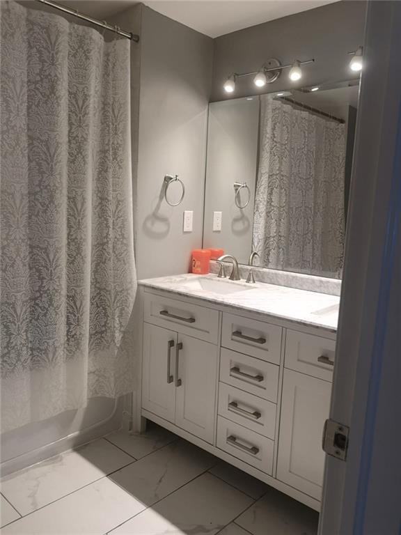 21 Brandy Crescent - Photo 3 of 6