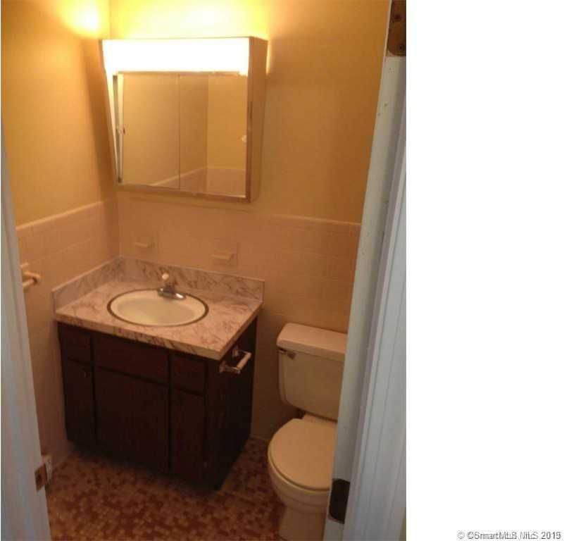 5 Peggy Lane - Photo 3 of 6