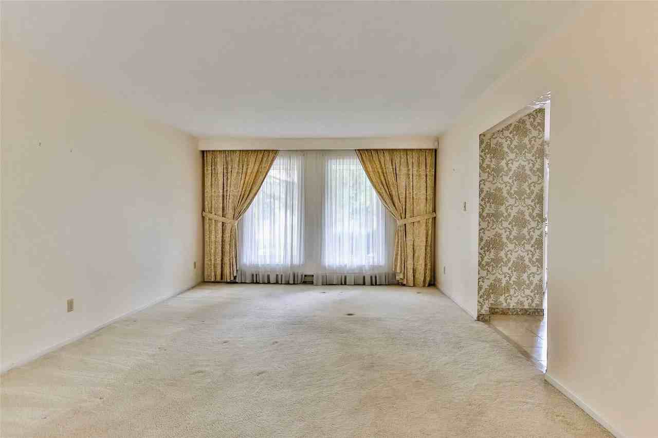 3 Harlington Road - Photo 3 of 14