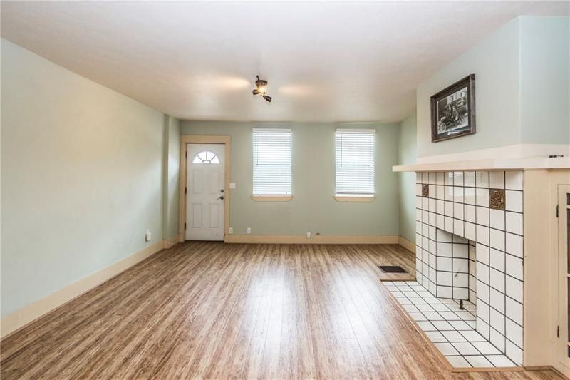 1356 Lowrie St - Photo 2 of 11