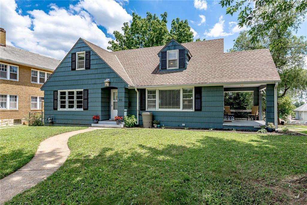 211 Benton Boulevard - Photo 2 of 26