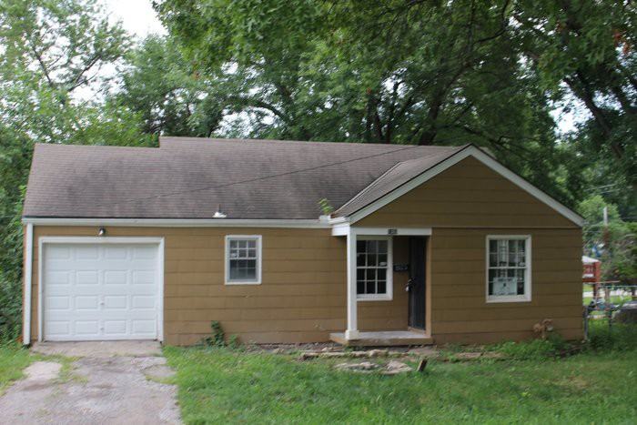 1303 North 37th Street - Photo 2 of 17