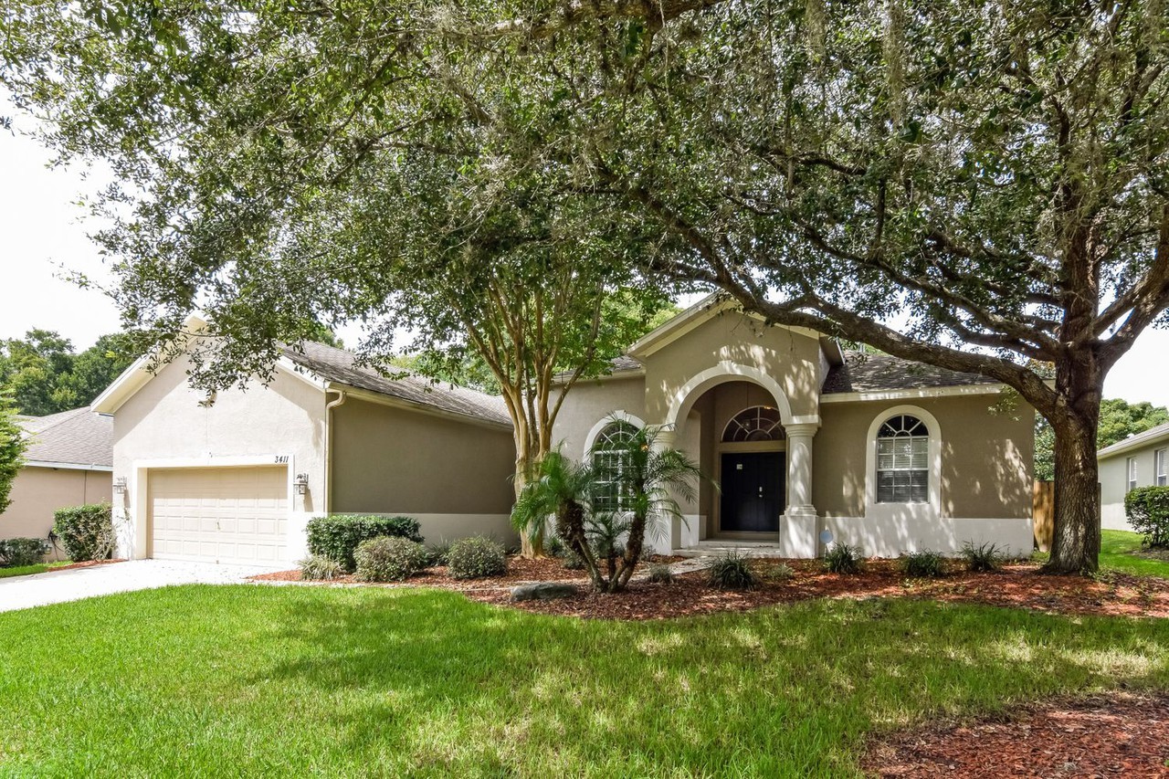 3411 Eastmonte Dr - Photo 2 of 23
