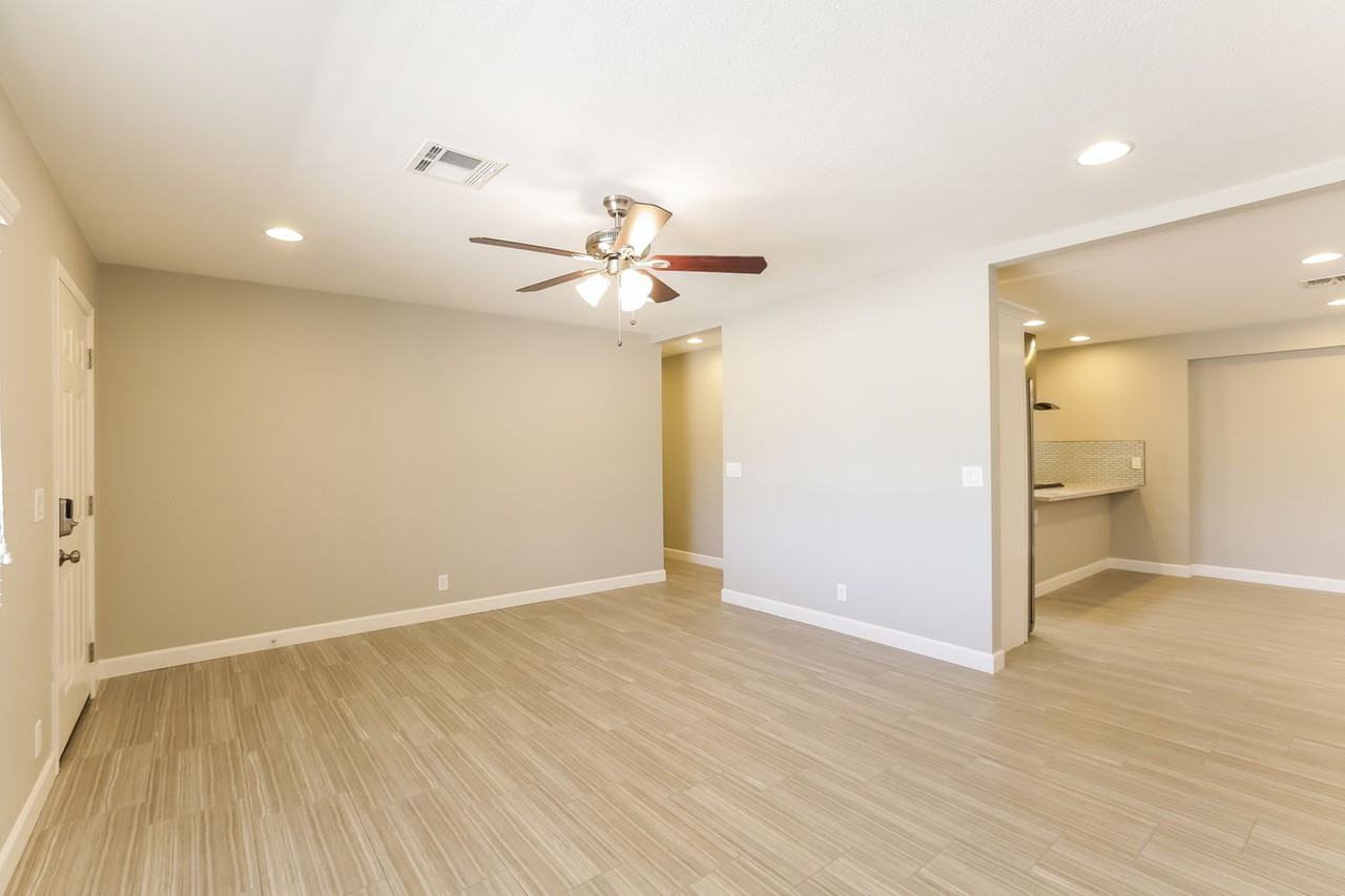 501 N 73rd Pl - Photo 3 of 20