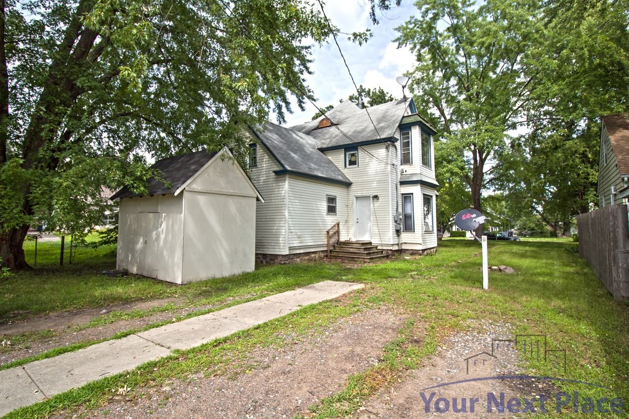 429 5th Avenue Northeast - Photo 2 of 14