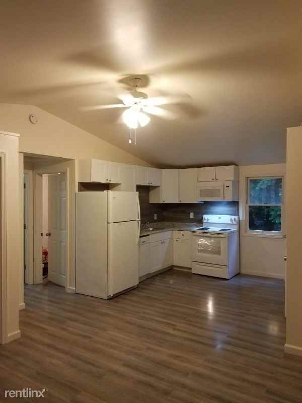 62 Pine Glen Road - Photo 3 of 10