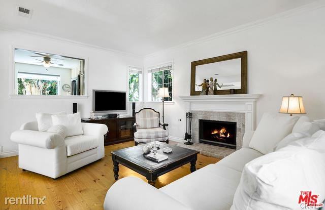 4324 Willow Glen St - Photo 2 of 15