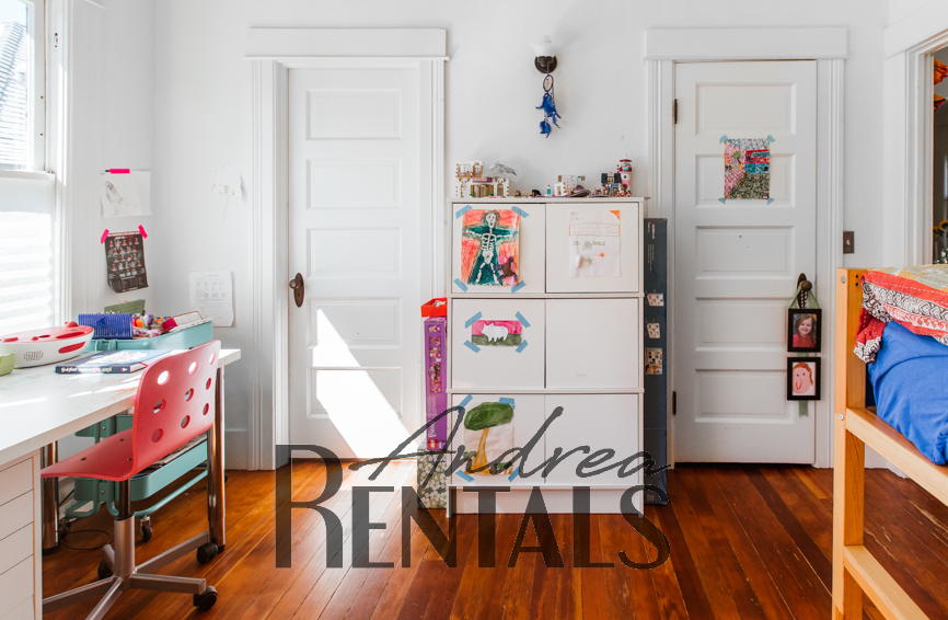 261 Mather Street - Photo 3 of 11