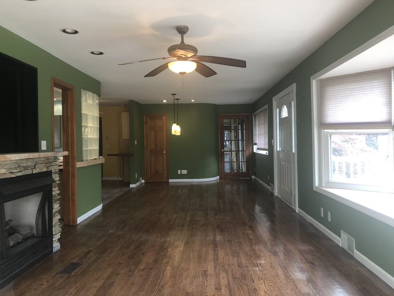 33 Sherbrook Coourt - Photo 3 of 10