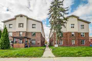 124 Park Rd N Oshawa On L1j 2m8 1 Bedroom Apartment For