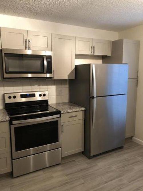 5041 Society Place East B - Photo 2 of 7