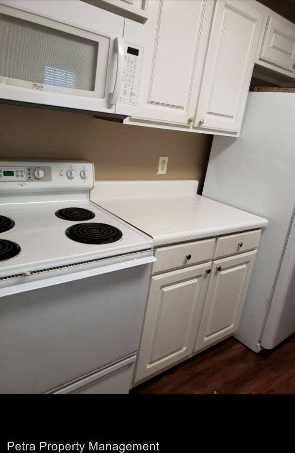 100 Windy Hill Way - Photo 3 of 9