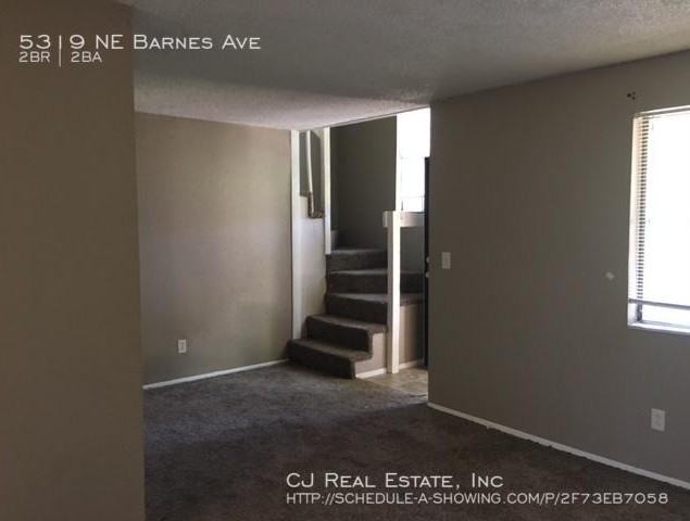 5319 Ne Barnes Ave - Photo 3 of 10