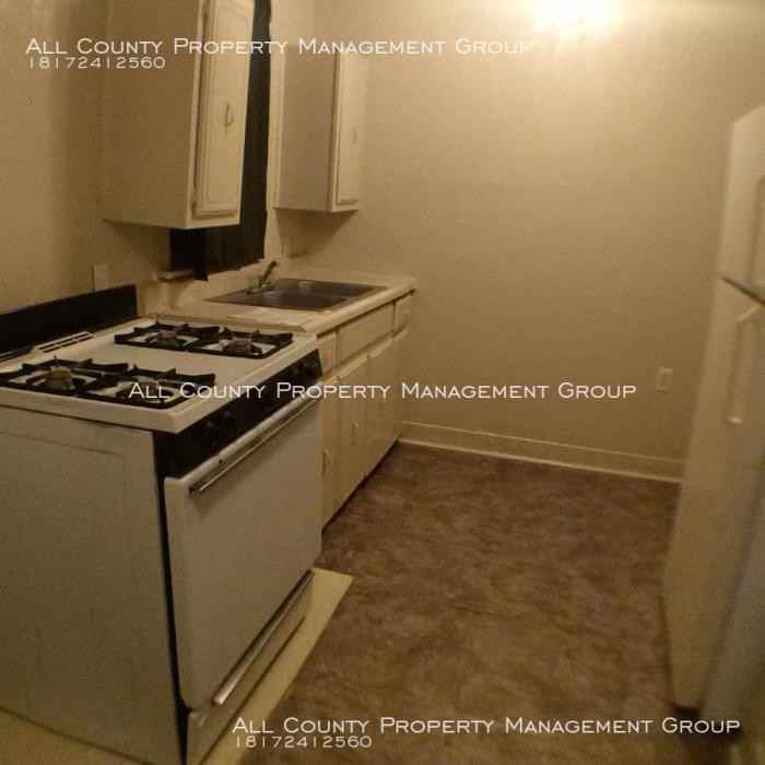 2828 May Street - Photo 3 of 9