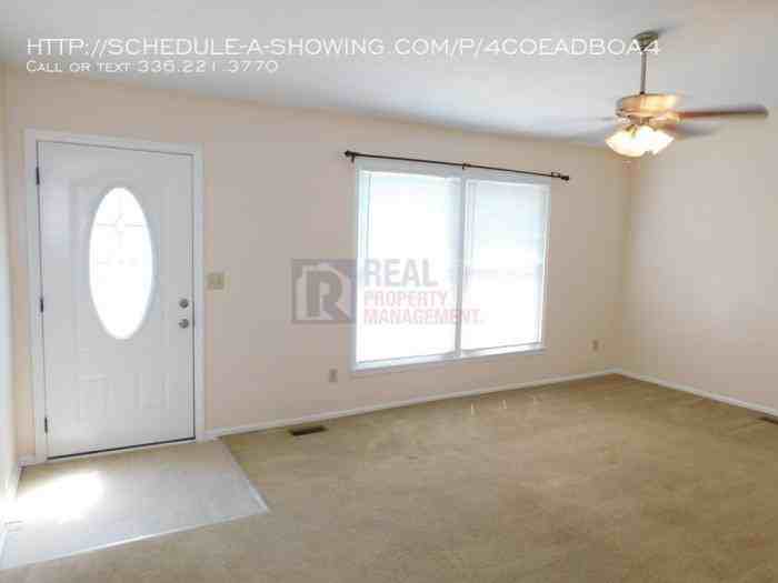 905 Tipperary Drive - Photo 2 of 28