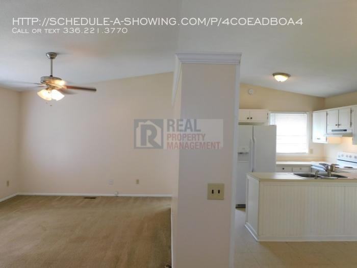 905 Tipperary Drive - Photo 3 of 28