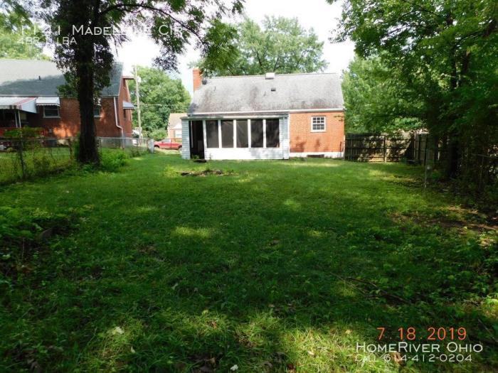 1141 Madeleine Cir - Photo 3 of 14
