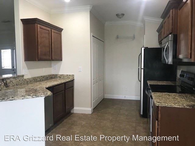 2616 Hollow Lane - Photo 2 of 10
