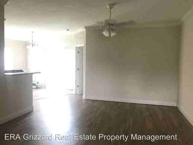 2616 Hollow Lane - Photo 3 of 10