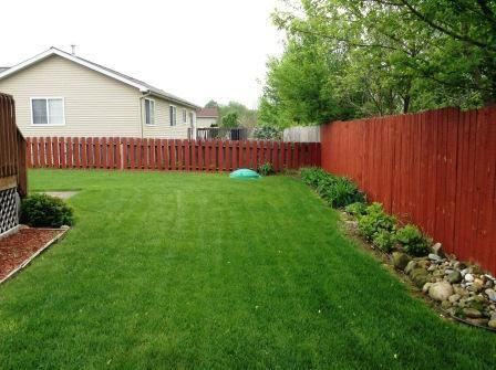 8253 Lockerbie Dr. - Photo 3 of 20