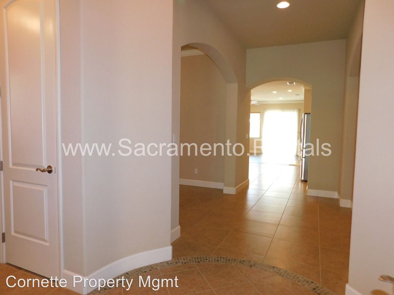 7424 Nassa Circle - Photo 3 of 35