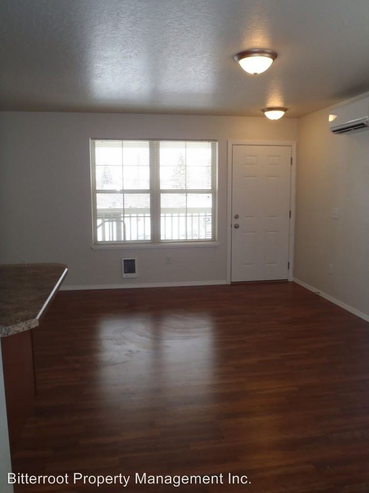 1309 Montana - Photo 2 of 6