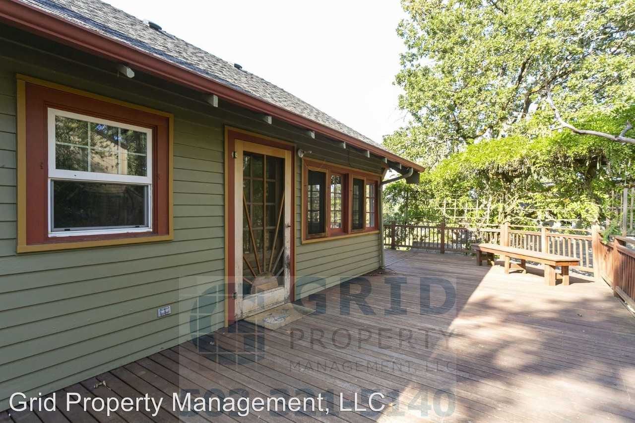 5395 Broadway Street - Photo 2 of 28