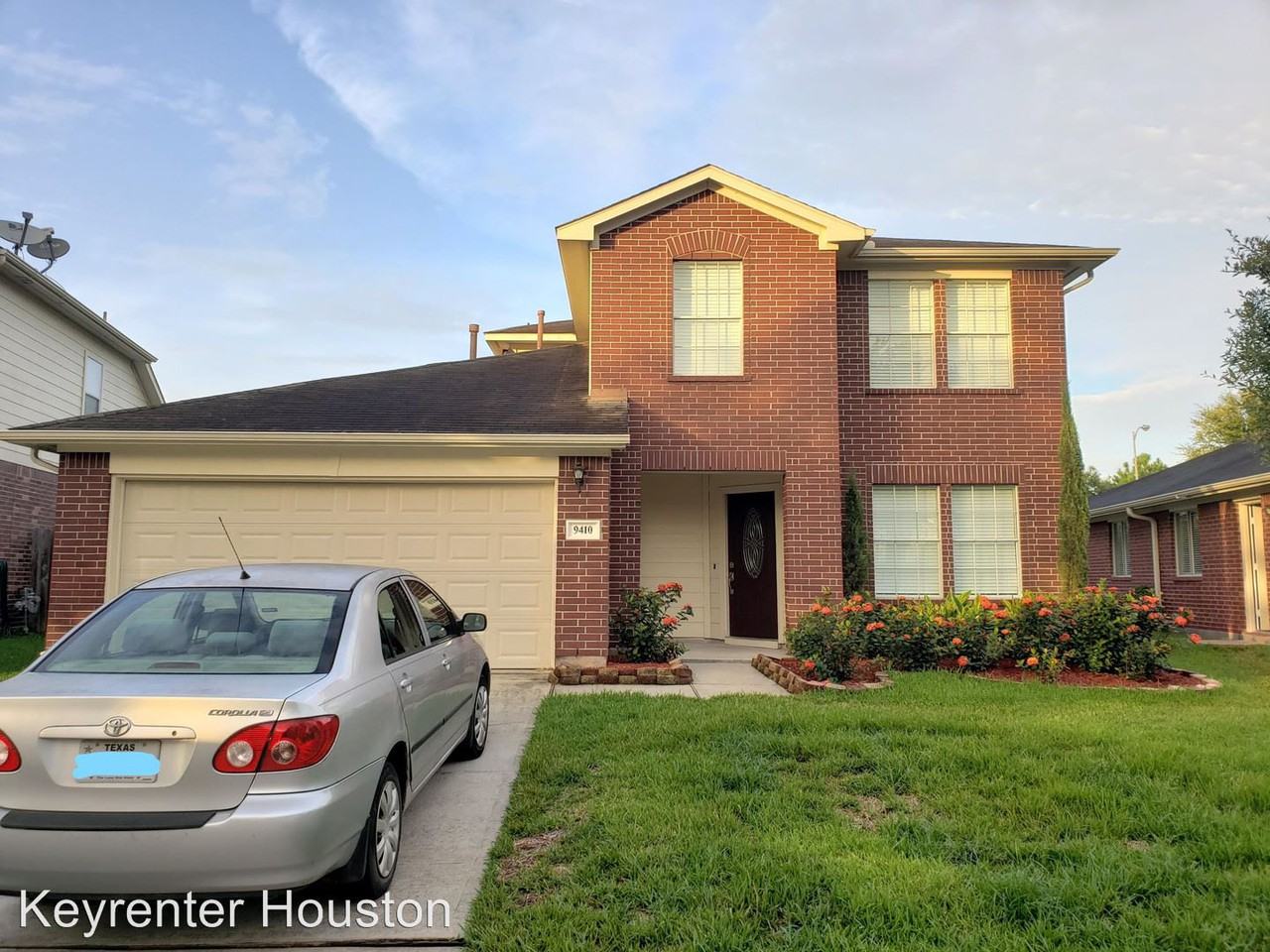 9410 Stoneridge Canyon Ln - Photo 2 of 26