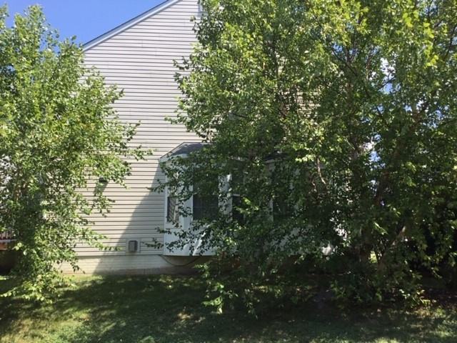 2049 Buell Dr - Photo 3 of 27