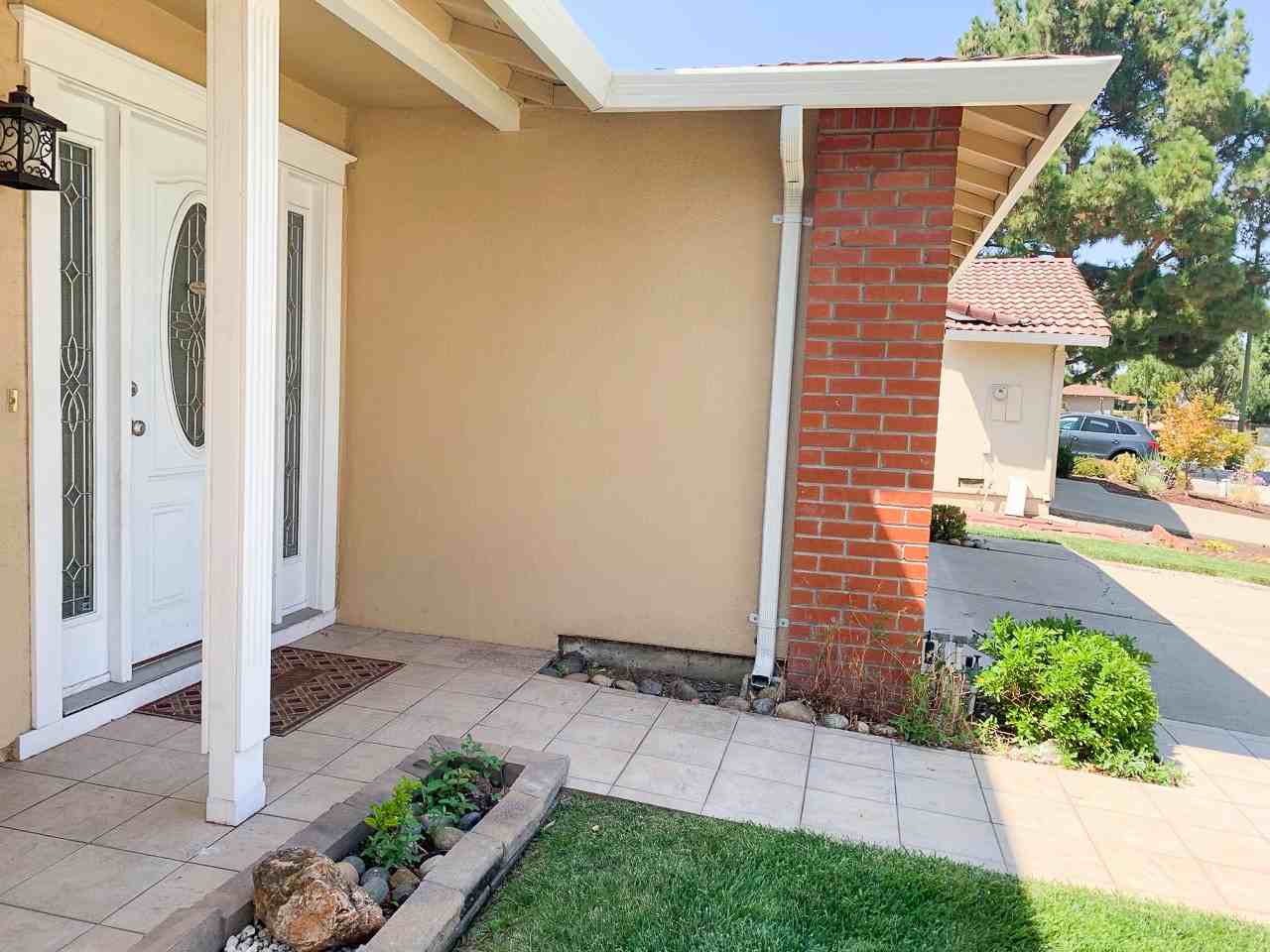 4577 Meadowhurst Ct - Photo 2 of 22