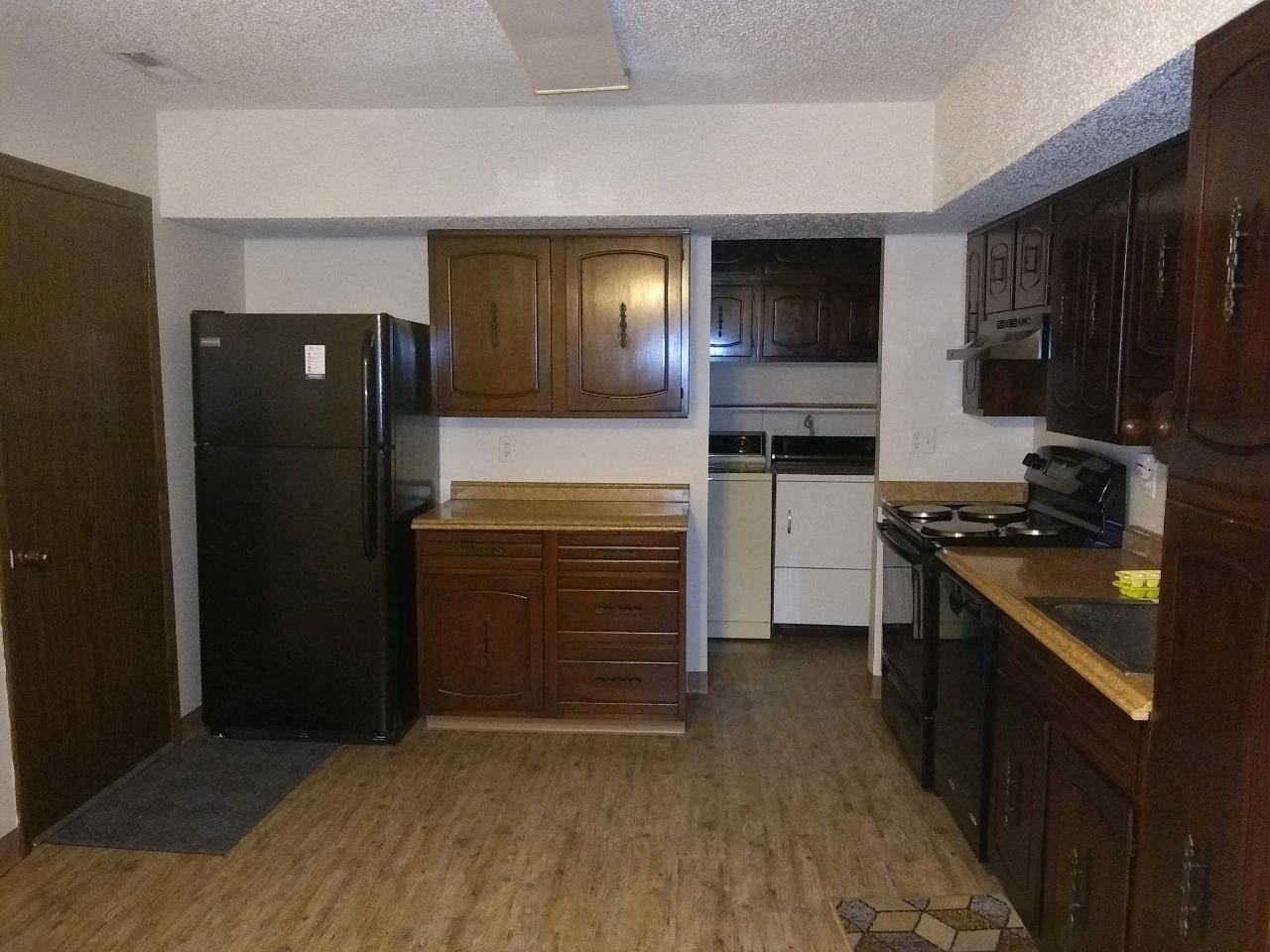 106 Scotland Rd - Photo 2 of 17