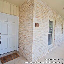 1 Cottesmore Ct - Photo 3 of 25