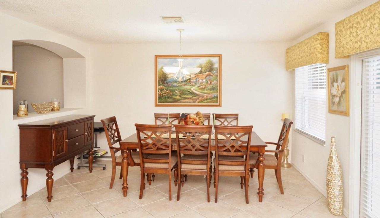 6470 Willoughby Circle - Photo 3 of 16