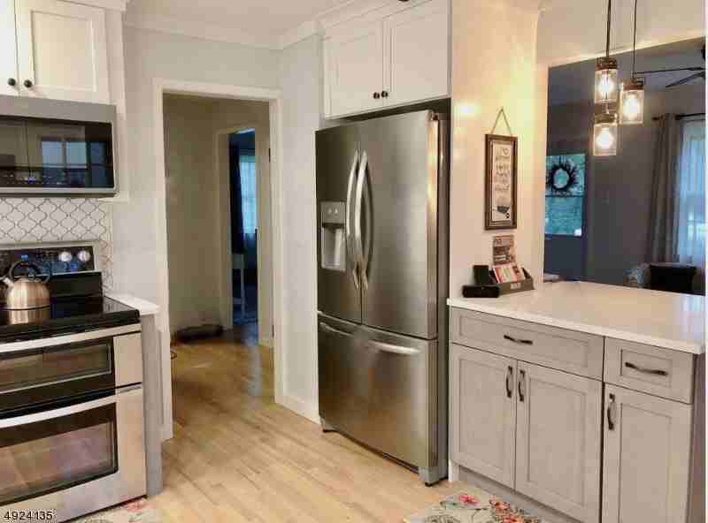 12 Brookview Rd - Photo 3 of 12