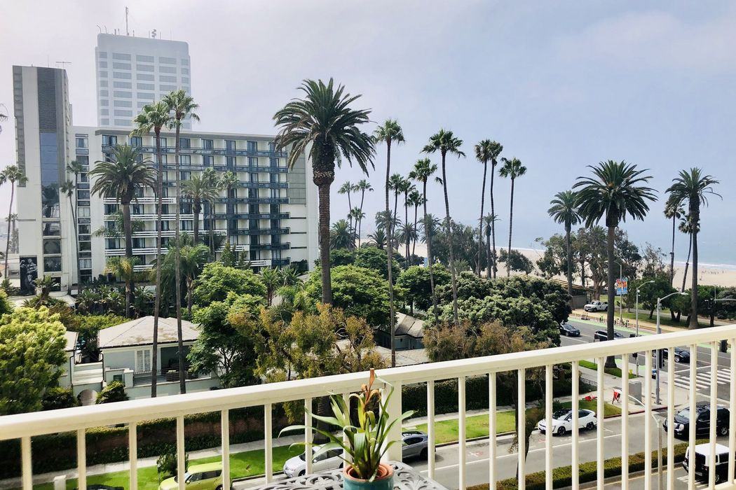 101 California Ave - Photo 2 of 22
