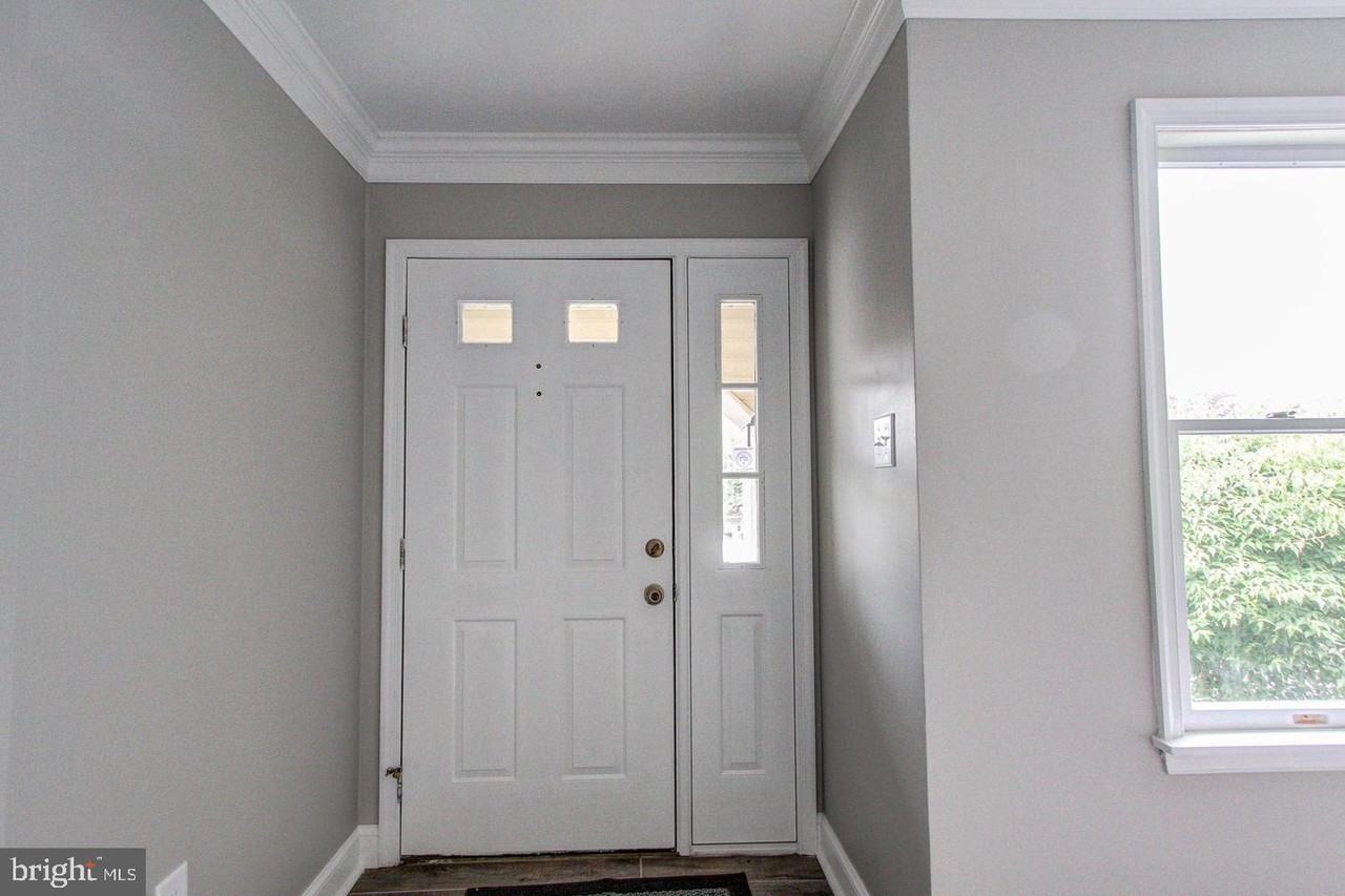 8829 Duveen Drive - Photo 2 of 28