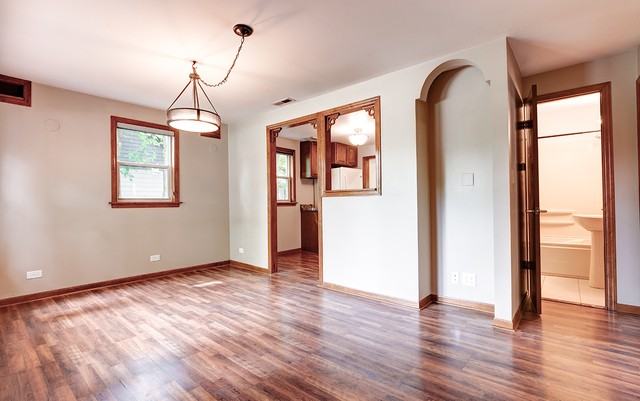 42 Burr Oak - Photo 3 of 17