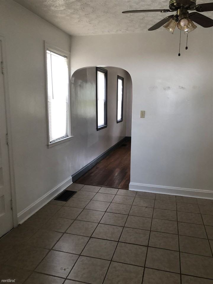 219 Owings St - Photo 3 of 7