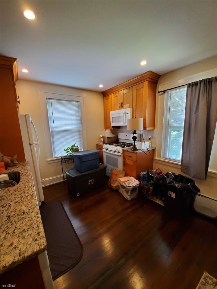 Colonial Rd - Photo 2 of 7