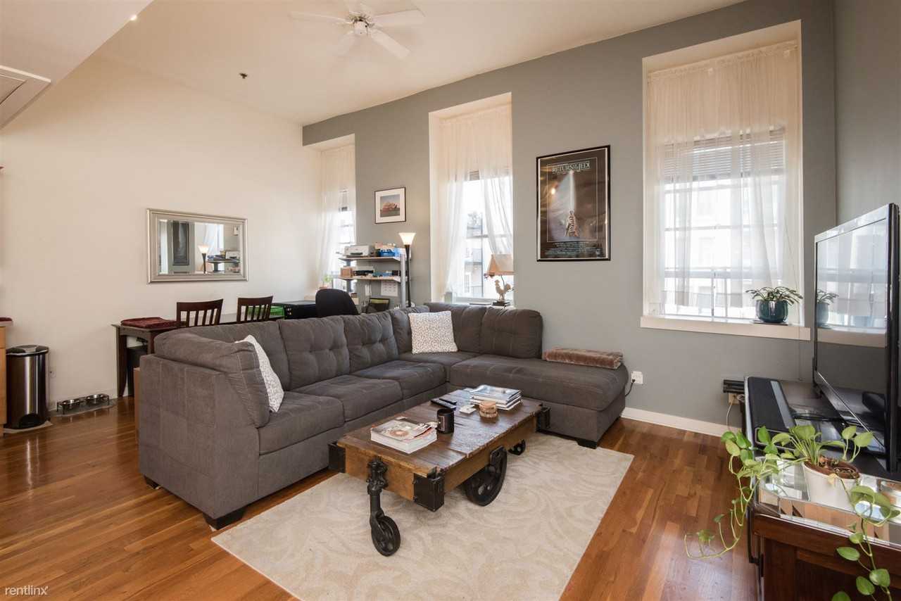 716 Madison St - Photo 3 of 5