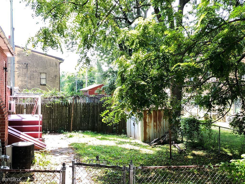 1301 Hook Rd - Photo 2 of 17