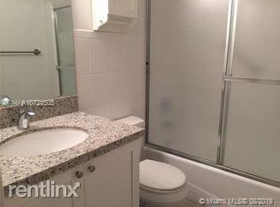 11206 Sw 125th Pl 11206 - Photo 3 of 8