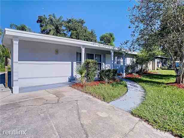 5006 Adanson St - Photo 3 of 27