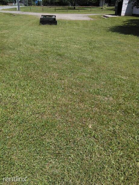 5296 1/2 1/2 1st Ave - Photo 2 of 9