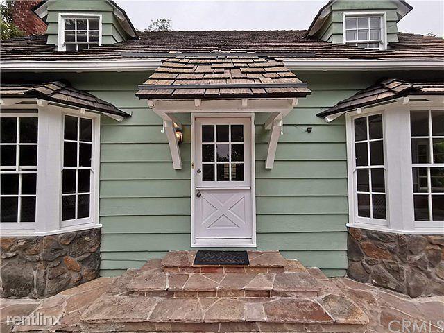 12060 Laurel Terrace Drive - Photo 2 of 24