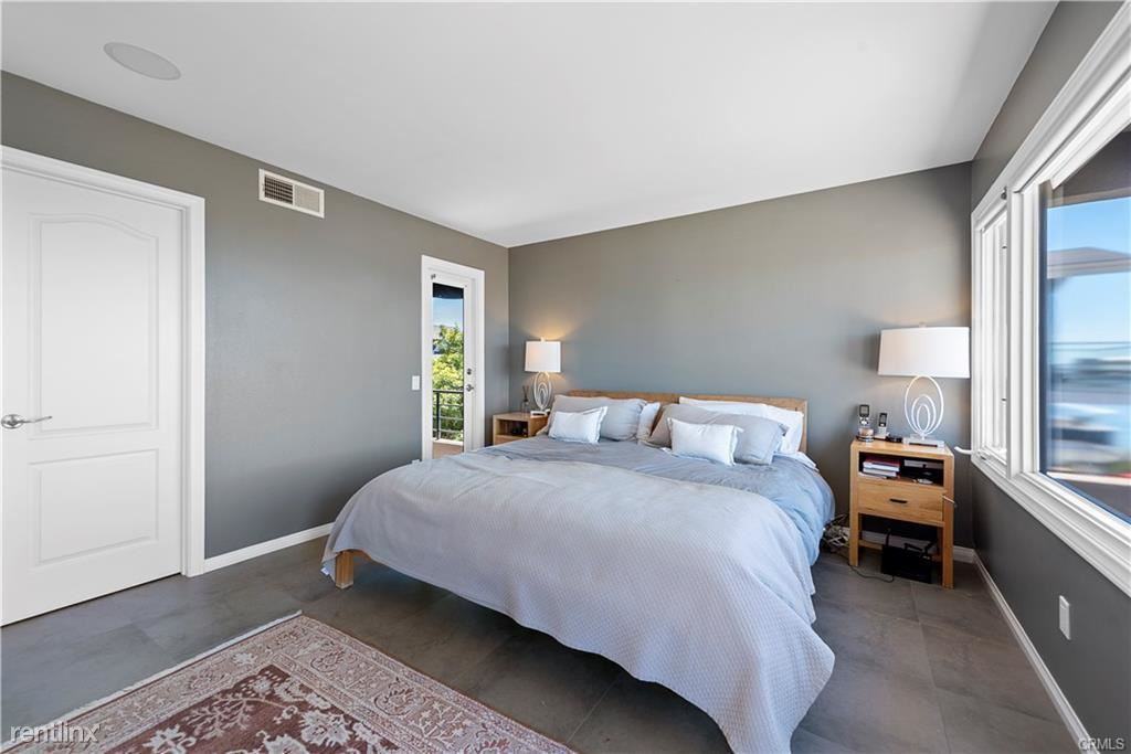 884 Quivera St - Photo 2 of 10